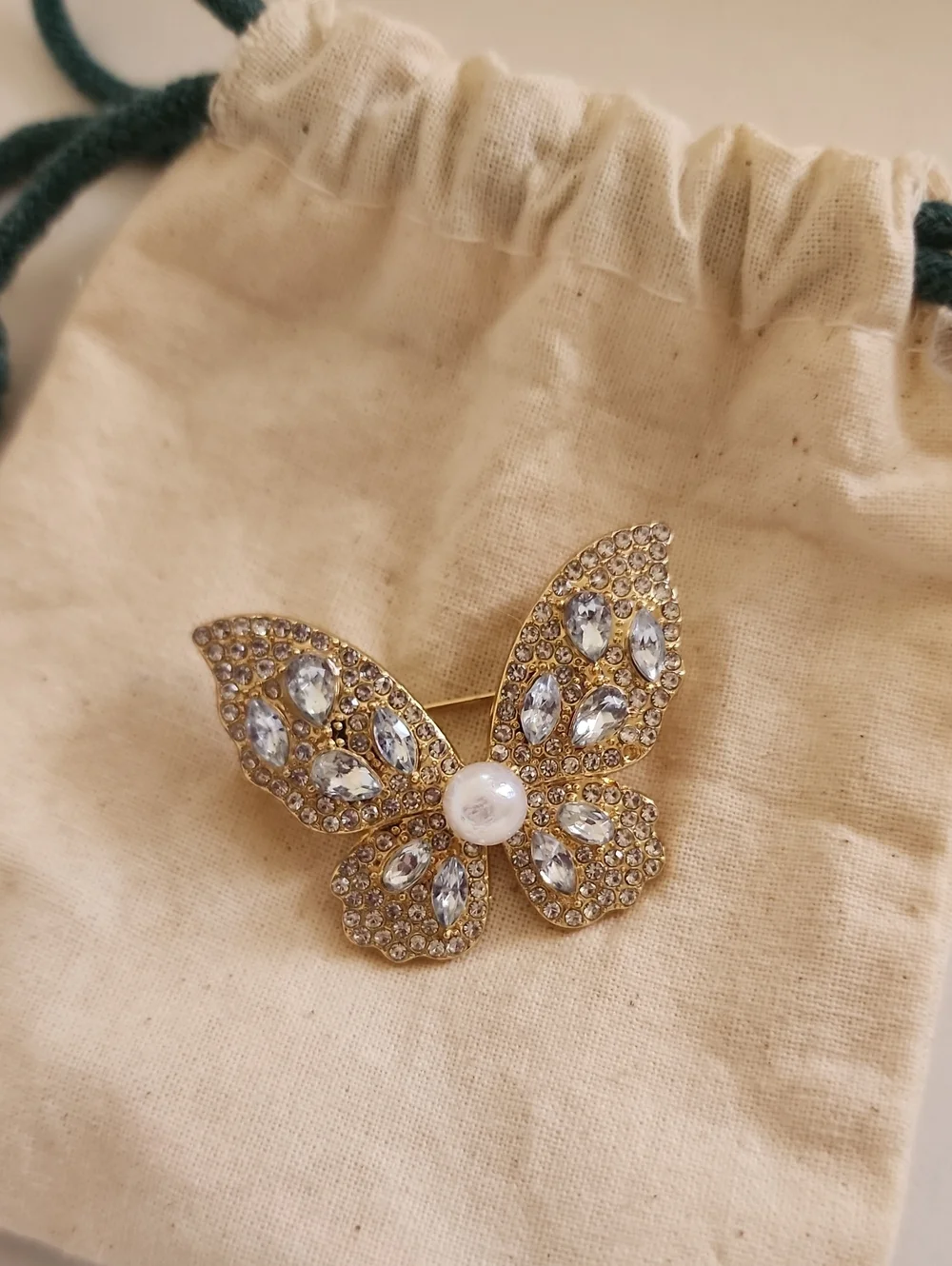 Gold Butterfly Brooch Crystal Faux Pearl Pin Rhinestone Jewelry